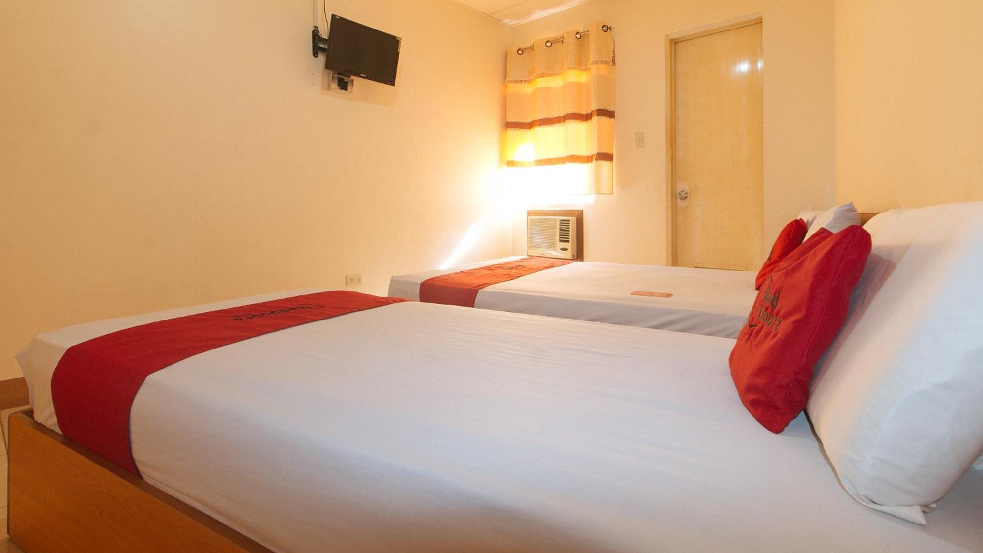 Reddoorz @ Asiana Pension Inn Мандауе-Сіті Екстер'єр фото